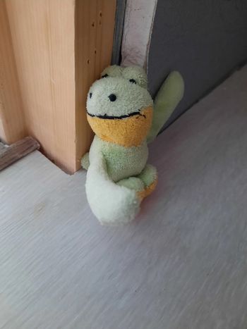 Petite peluche / Porte-clé grenouille verte.