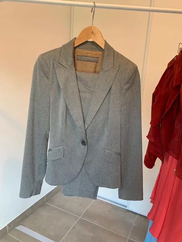 Tailleur pantalon gris Zara taille S/M