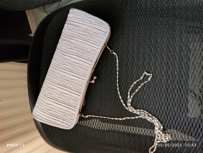 Sac  avec chaîne argenté - photo numéro 5