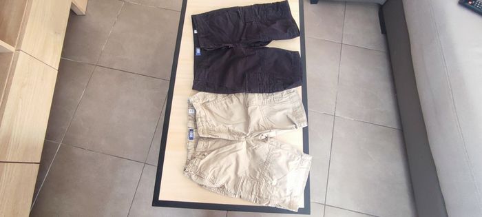 Vends lots de 2 shorts 11 ans