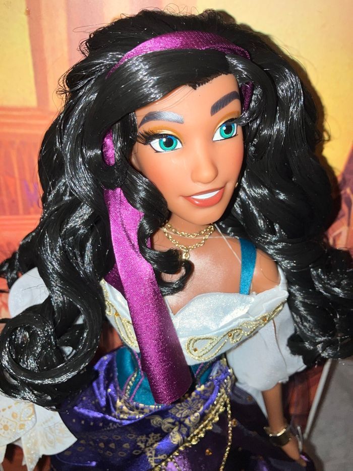 Poupée édition limitée Esmeralda Disney - photo numéro 5