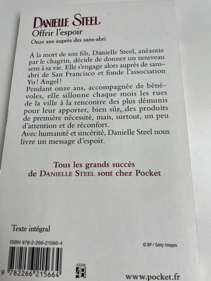 Roman - offrir l’espoir - Danielle Strem - photo numéro 2