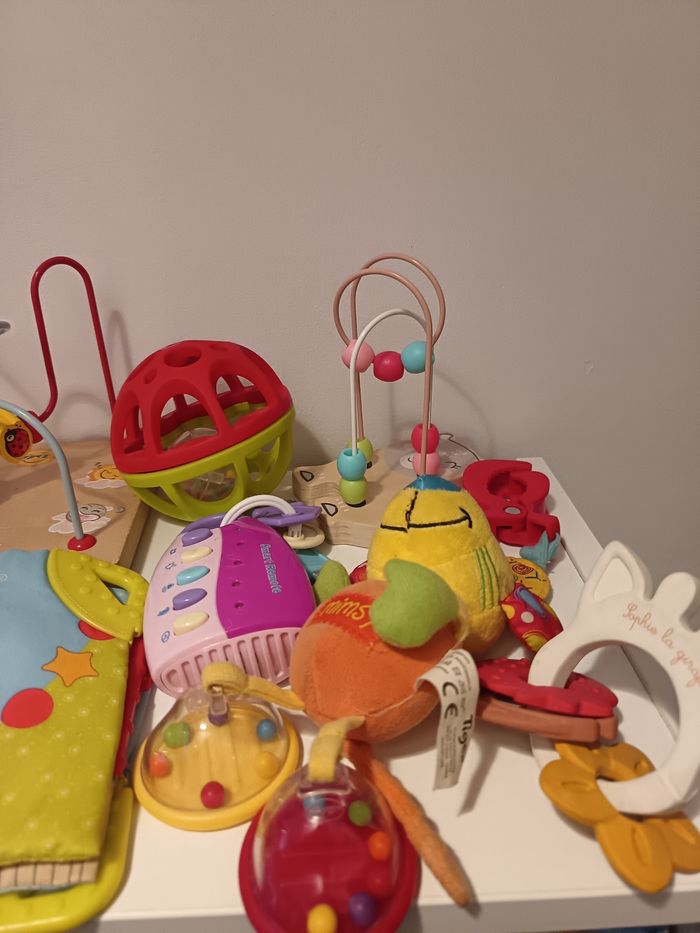 Lot jouets bébé - photo numéro 3