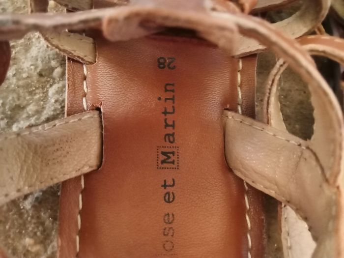 Sandales taille 28 - photo numéro 2