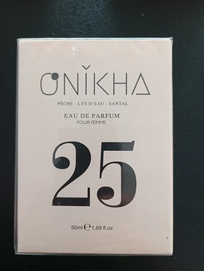 Parfum neuf sous blister femme 25 onikha