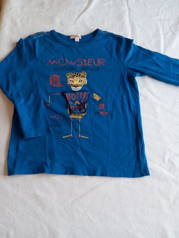 Tee shirt a manches longues de taille 8ans et de marque du pareil au même