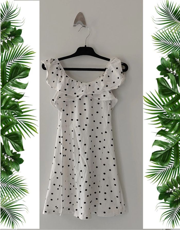 Robe blanche à pois kiabi 8 ans