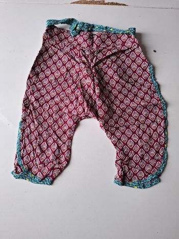 Sarouel léger Kiabi taille 12 mois