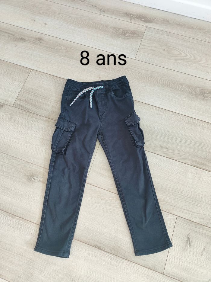 Lot vêtements 8 ans - photo numéro 3