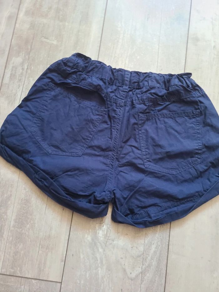 Short fille - photo numéro 2