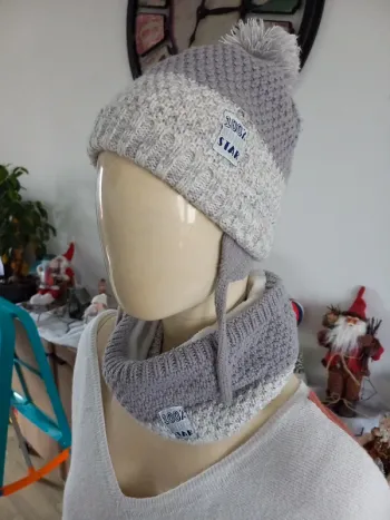 Bonnet et cache cou enfant