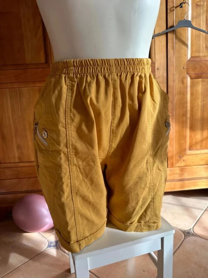 Short femme T 3