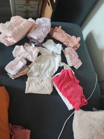 Lot fille 1 mois