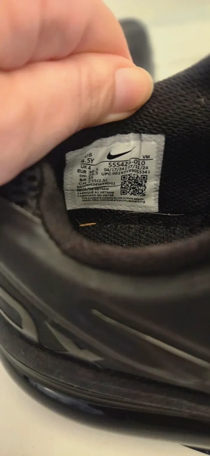 Nike Air Max 2013 GS – Pointure 36.5 - photo numéro 16