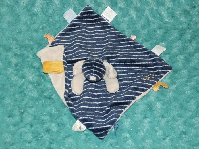 Doudou plat chien gris bleu Noukie's 🐶 Parfait état