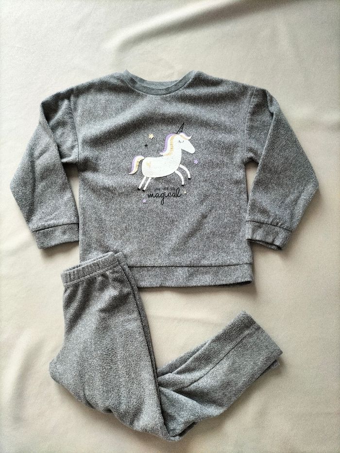 🤍 Pyjama licorne 🦄 polaire - 6 ans - Kiabi - En bon état 🤍