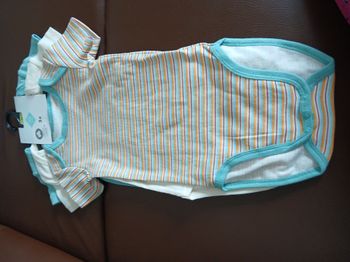 lot de trois bodies manches courtes garcon 18 mois