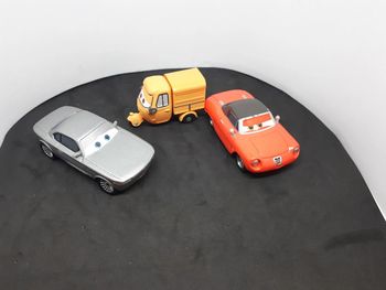 Lot véhicules Disney cars métallique