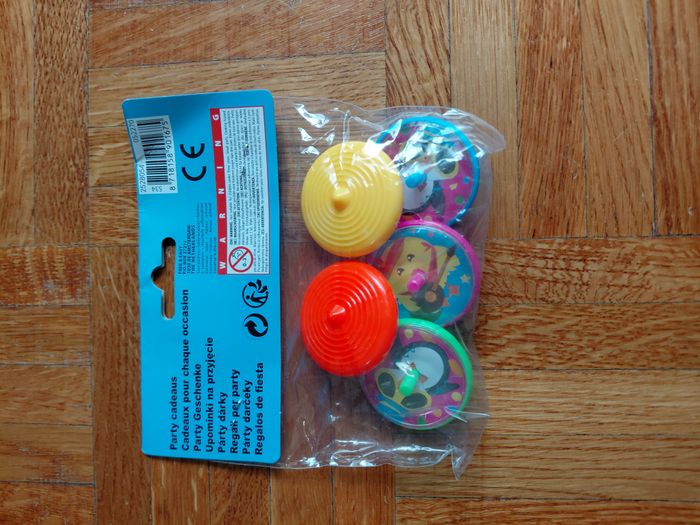 lot de 5 petites toupies pour anniversaire - photo numéro 2