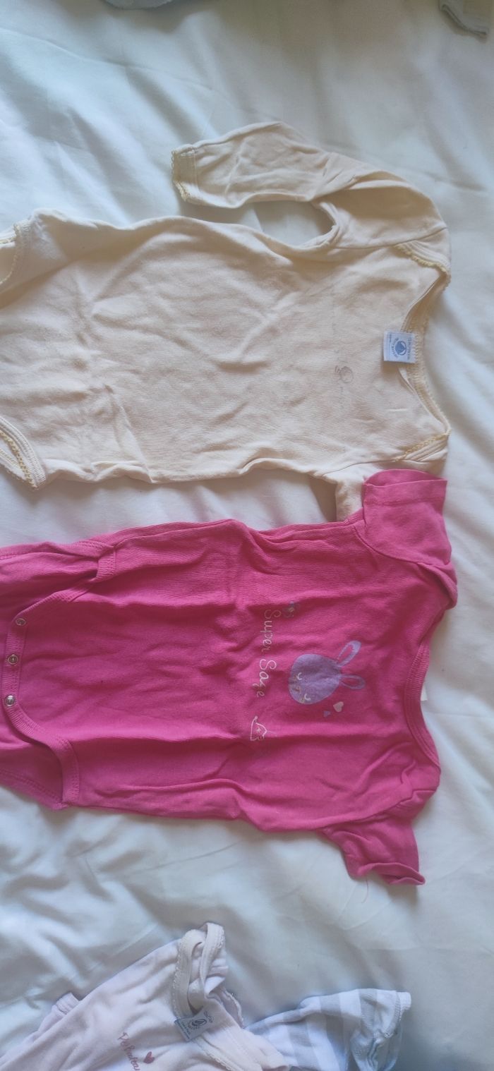 Lot de 18 bodys - photo numéro 2
