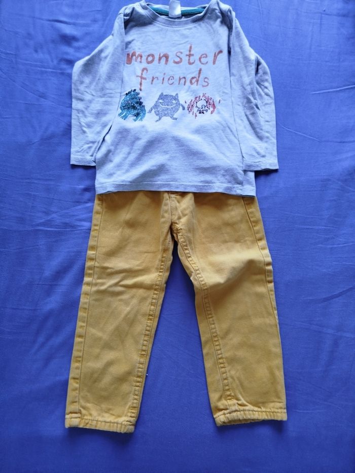 Pantalon et tee shirt