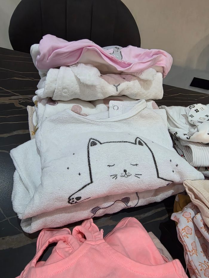 Lot vetement fille 3 mois - photo numéro 5