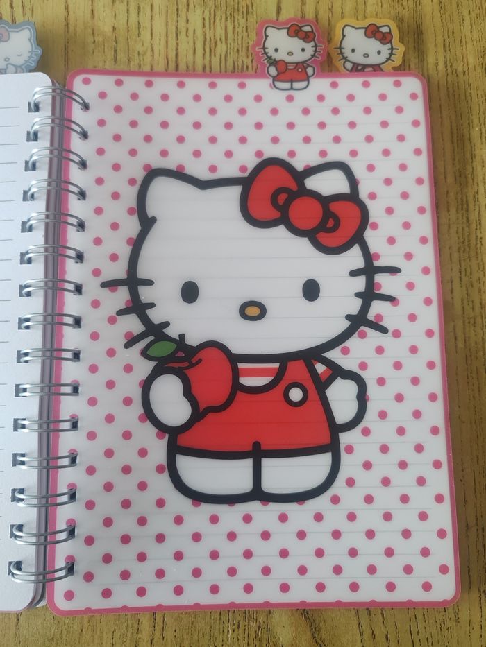 Cahier hello Kitty - photo numéro 3