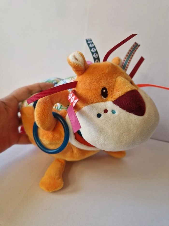 Jeux d'éveil Jack le lion découverte de Lilliputiens