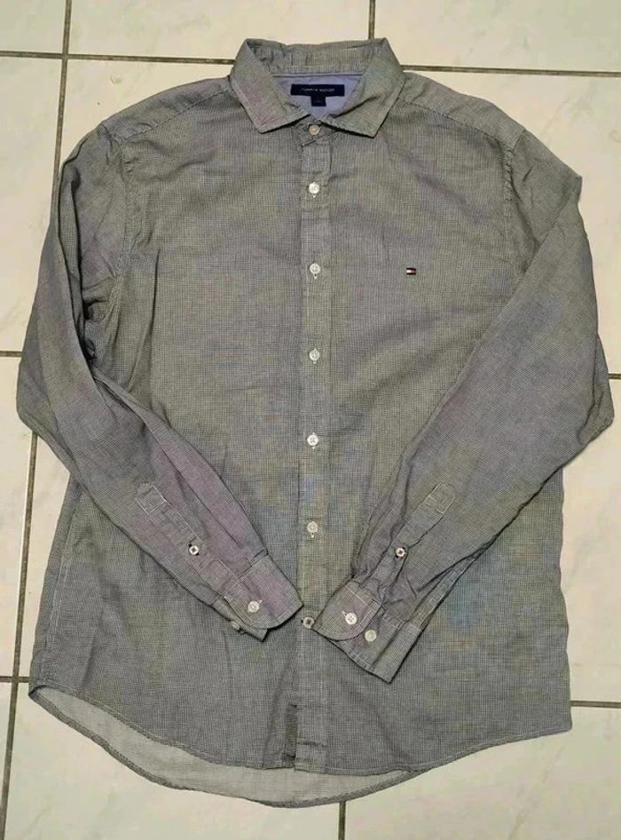 Chemise Tommy Hilfiger vintage Y2K à carreaux fins – Élégance intemporelle - photo numéro 6