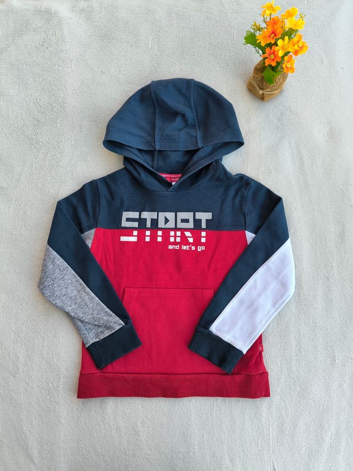 Pull à capuche garçon Okaïdi 6 ans