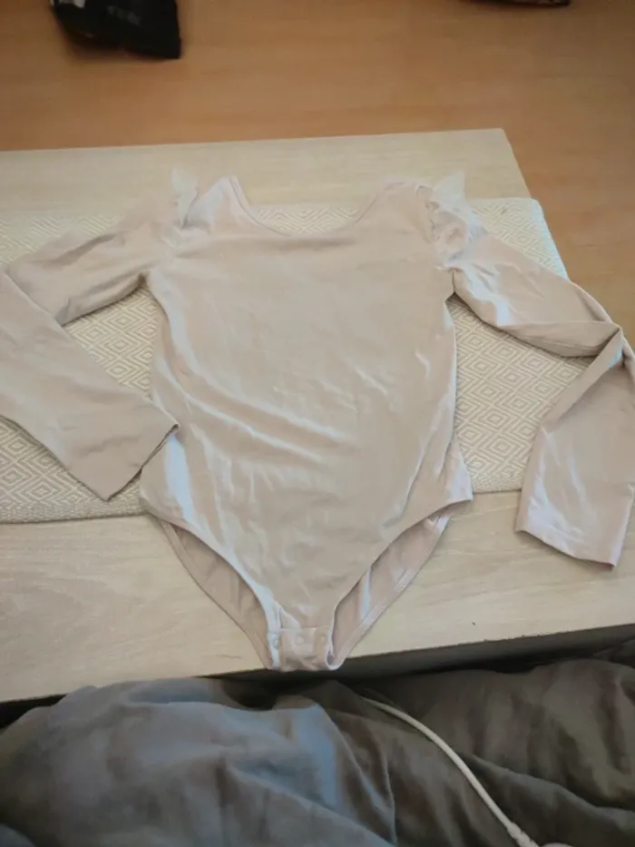 Body rose pâle avec tulle tao 12 ans - photo numéro 2