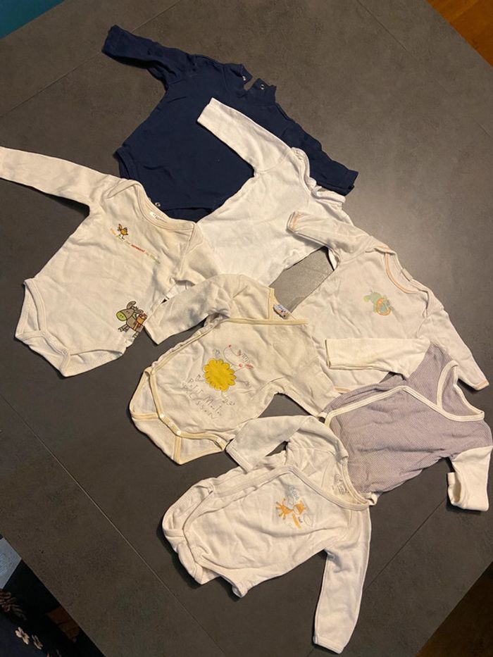 Lot de 7 bodies 3 mois
