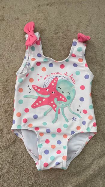 2 maillots de bain taille 3M