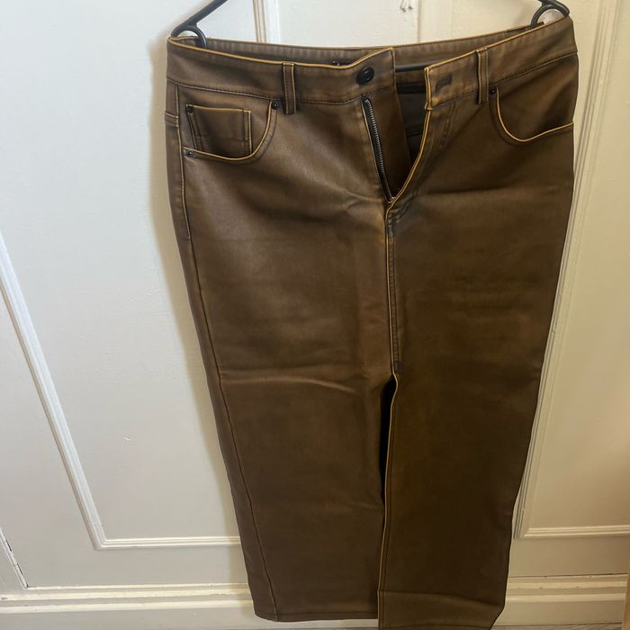 Jupe en cuir marron stradivarius