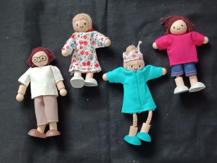 Poupées bois Plan Toys - photo numéro 8