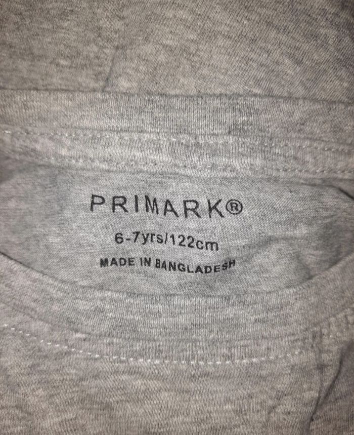 Tee shirt Primark taille 6/7 ans - photo numéro 3