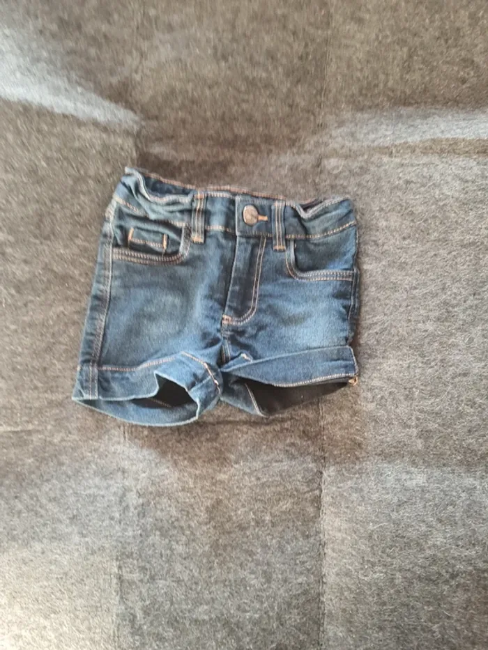 Short 3ans