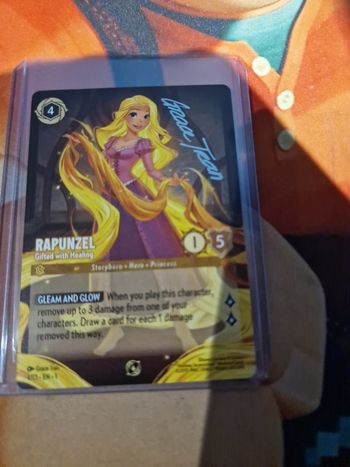 Carte Lorcana – Rapunzel (Challenge, Non-Foil) Signée par l’Illustratrice