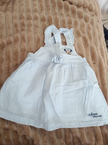 Robe bébé fille Disney 9 mois C&A Minnie très bon état