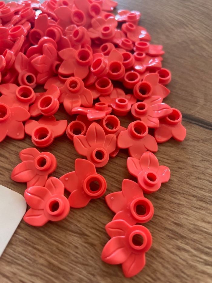 Lot de 100 feuilles plate LEGO corail réf 32607 - photo numéro 4