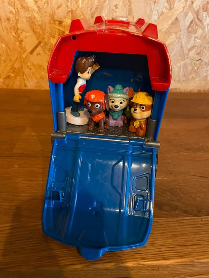 Camion Mission Cruiser sonore avec sa carte magique avec 9 personnages - photo numéro 20