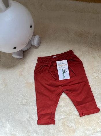Pantalon sarouel neuf rouge vertbaudet - 3 mois
