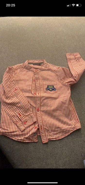 Chemise à carreaux taille 2 ans sergent major en très bon état