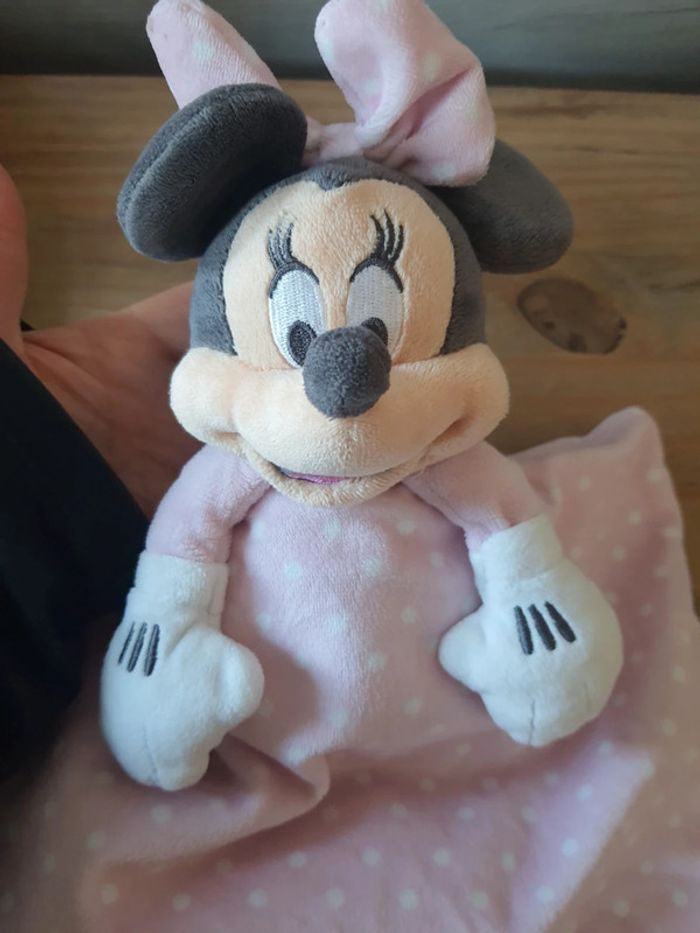 Doudou minnie disneystore - photo numéro 3