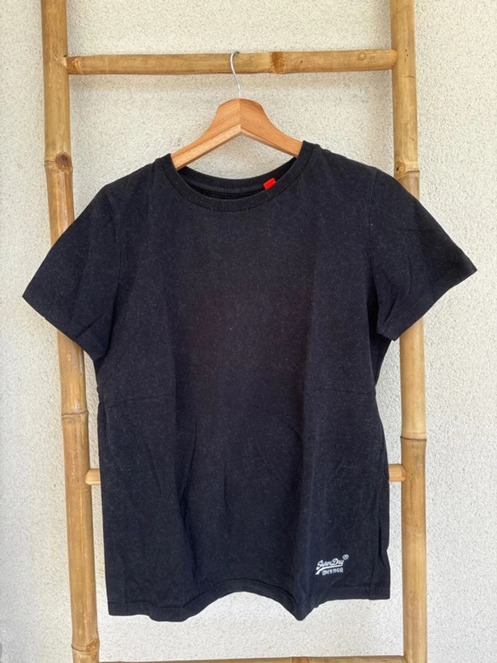 t-shirt noir uni superdry taille 38