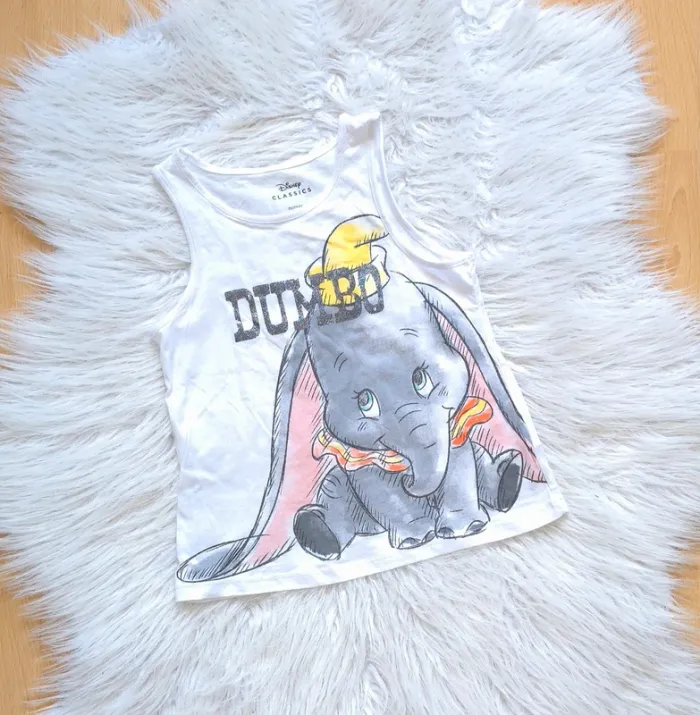 Jolie tee-shirt dumbo 6-7 ans sans manche