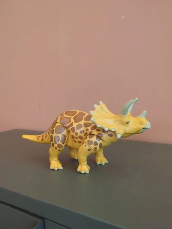 Tricératops playmobil