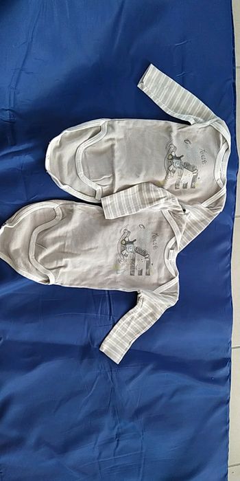 Lot de 2 bodies gris 1 an
