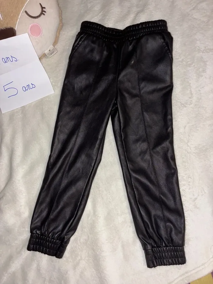 Pantalon cuir - photo numéro 2