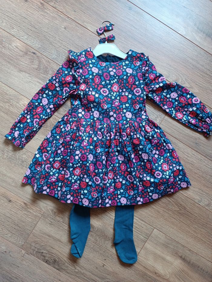 Robe Liberty, barrettes+ collants